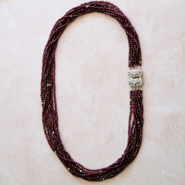Collier Grenat