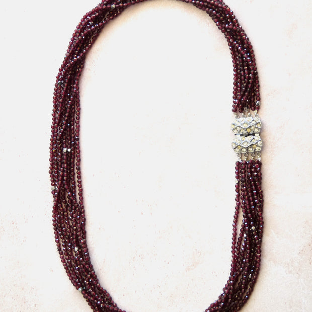COLLIER GRENAT