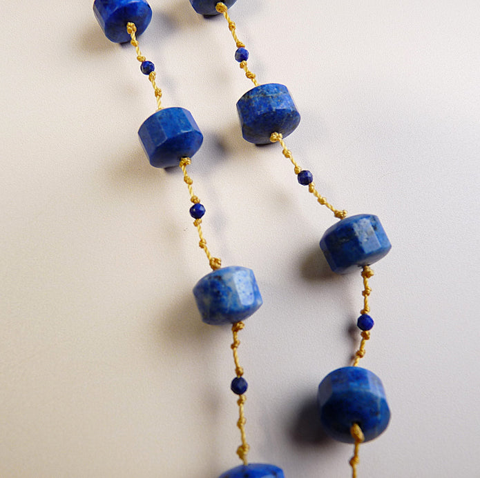 Collier AVA
