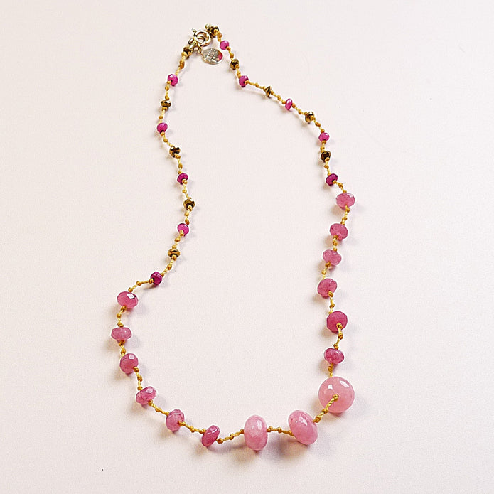 Collier AVA