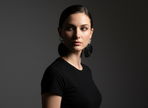 Rose nocturne, bijou boucles d'oreilles en nacre et clip argenté